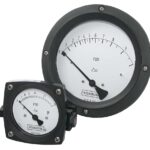  45-1012-P10-A3P-1 4.5 Differential Gauge 2 X 1/4 NPT Back Conn